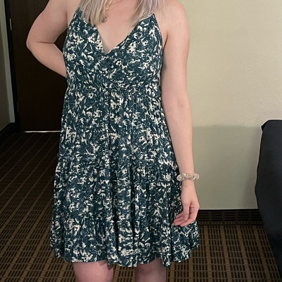 Gorgeous Summer Dress - Picture 5 of 6